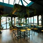 Ambra Cortina Luxury&fashion Hotel 4*