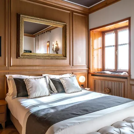 Ambra Cortina Luxury&fashion Hotel