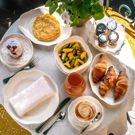 安布拉科尔蒂纳豪华时尚酒店