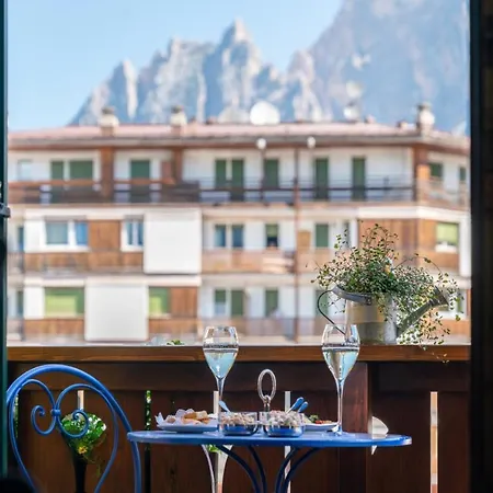 安布拉科尔蒂纳豪华时尚酒店 科尔蒂纳丹佩佐