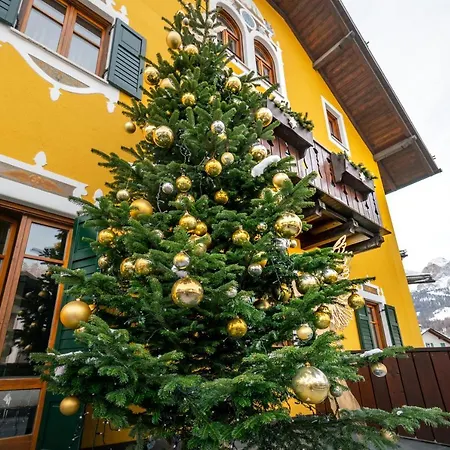 Ambra Cortina Luxury&fashion Hotel