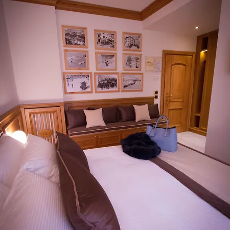 酒店 安布拉科尔蒂纳豪华时尚酒店