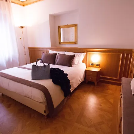 安布拉科尔蒂纳豪华时尚酒店 4* 科尔蒂纳丹佩佐