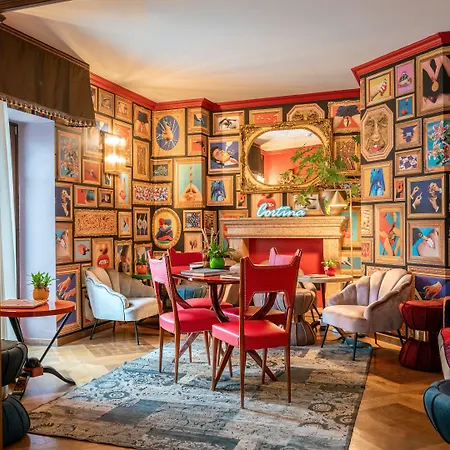 酒店 安布拉科尔蒂纳豪华时尚酒店