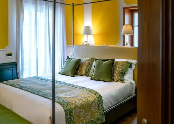 Ambra Cortina Luxury&fashion Hotel 4*