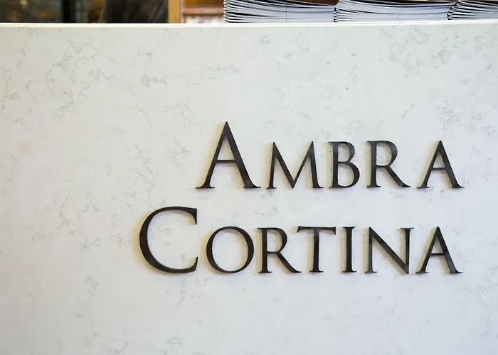 Ambra Cortina Luxury&fashion Hotel 4*