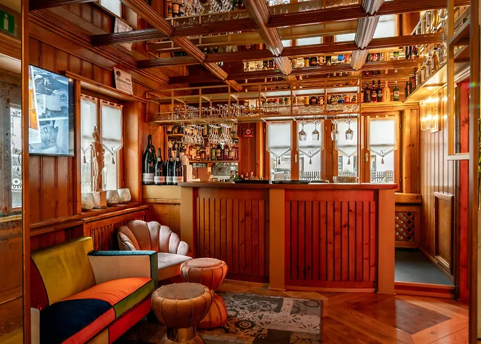 Ambra Cortina Luxury&fashion Hotel